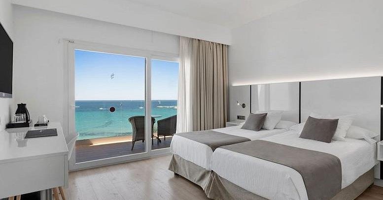 Chambre d’hôtel avec vue mer